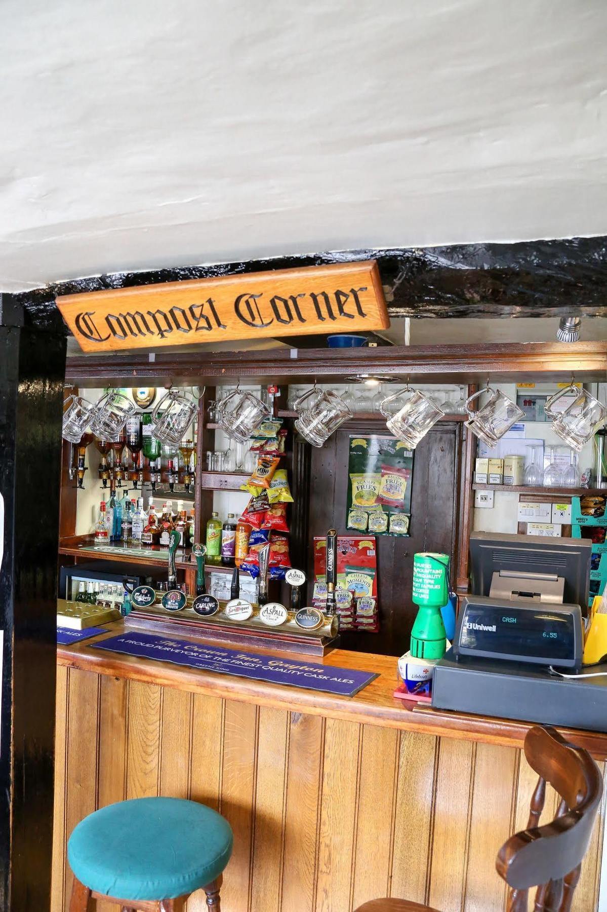 The Crown Inn Gayton  Extérieur photo